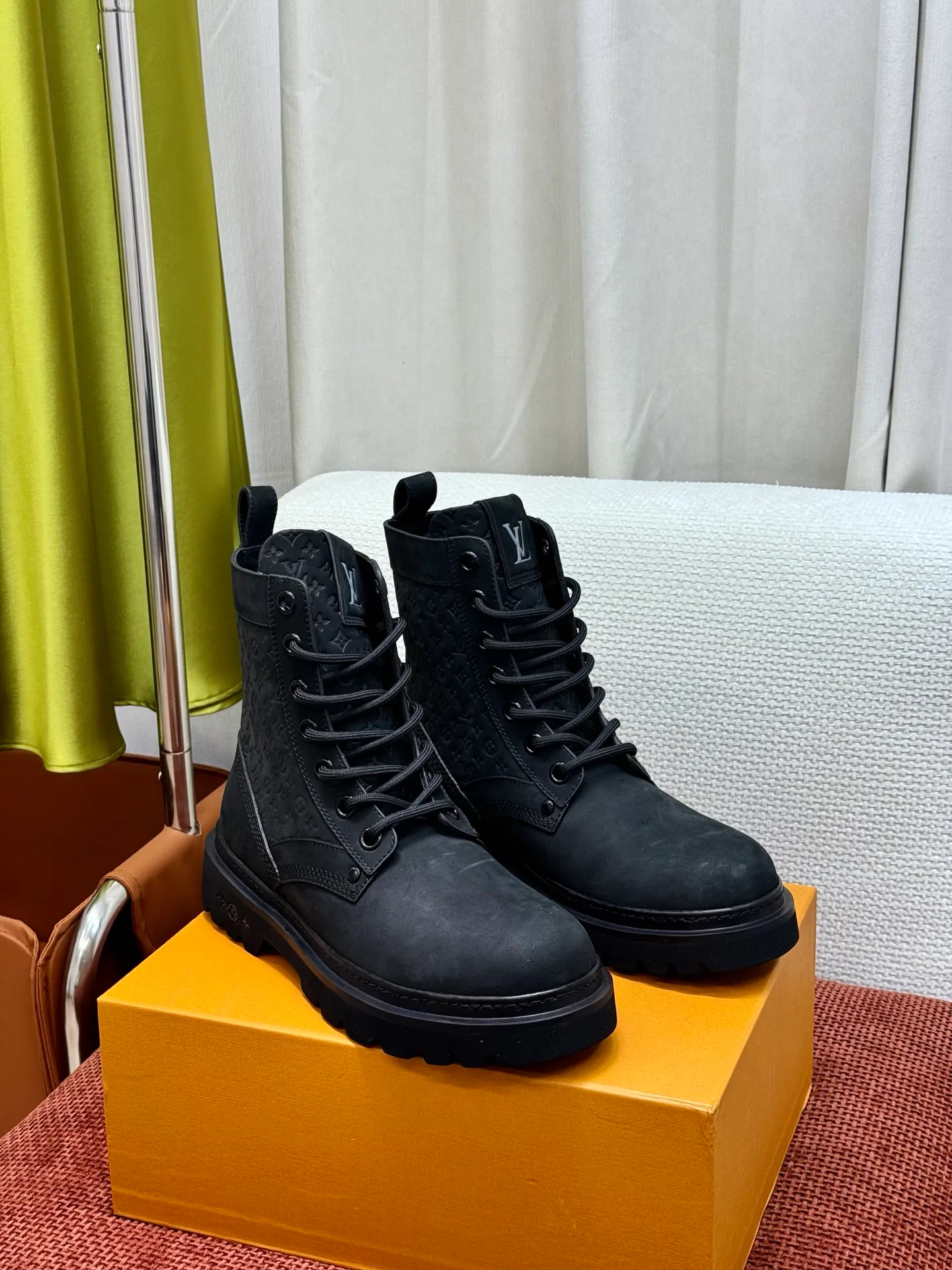 Ботинки Мужские Louis Vuitton 18694800