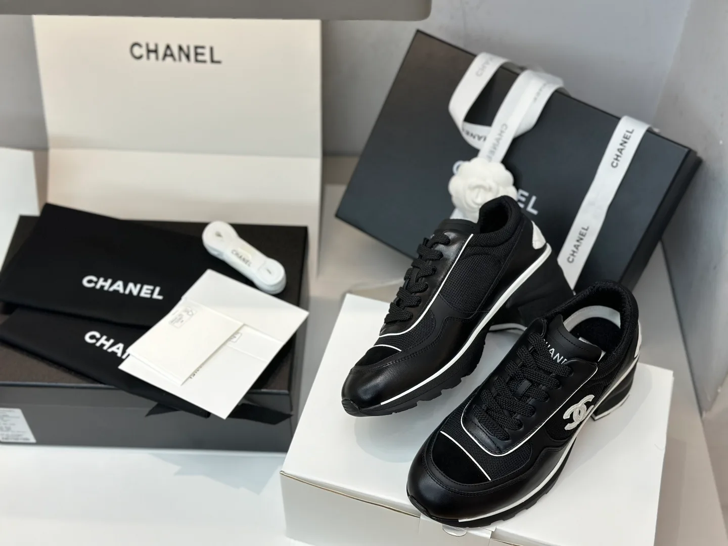 Кроссовки Женские Chanel 11168192