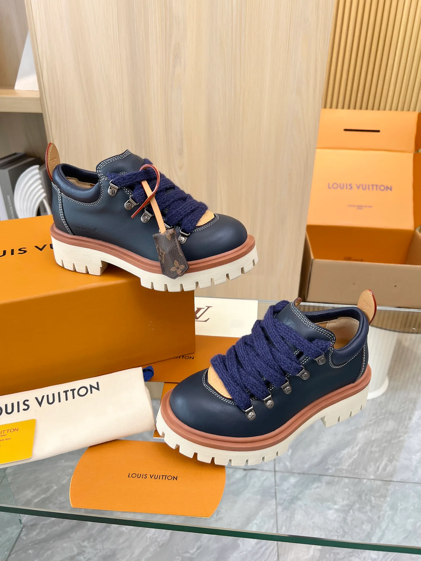Ботинки Женские Louis Vuitton 1927462