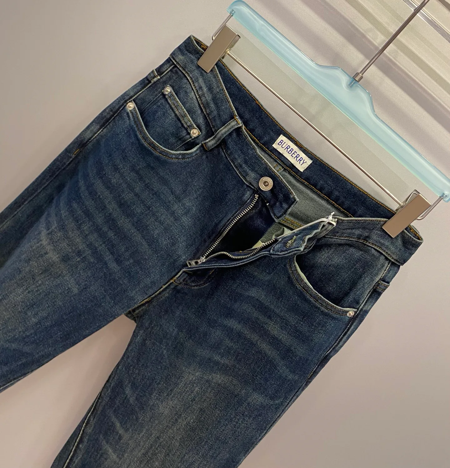 Джинсы Мужские Burberry 17975472