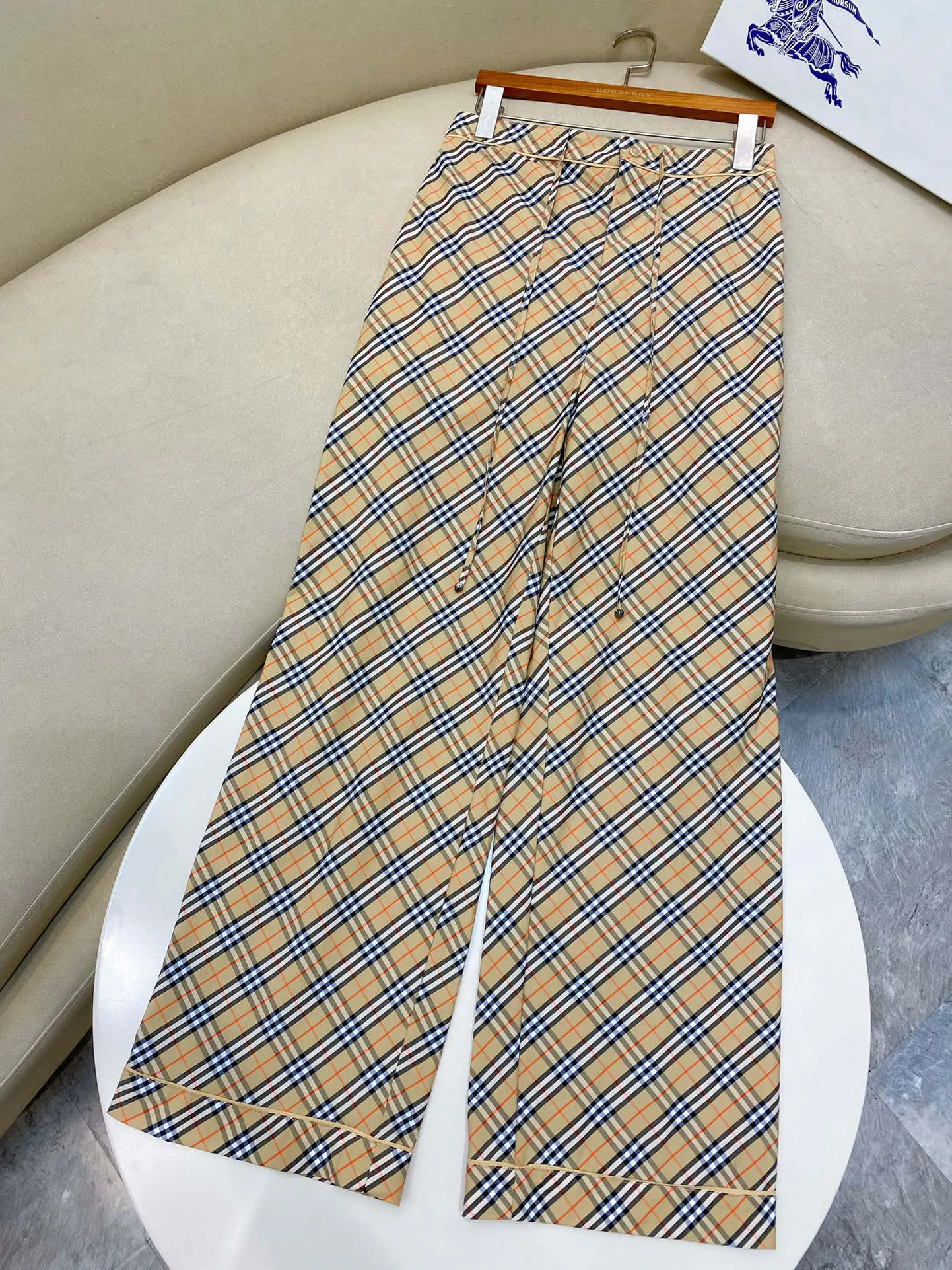 Брюки Женские Burberry 13428497