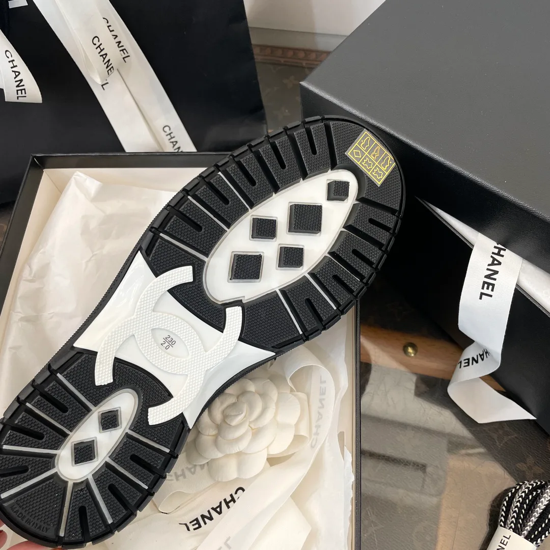 Кроссовки Женские Gucci 2753