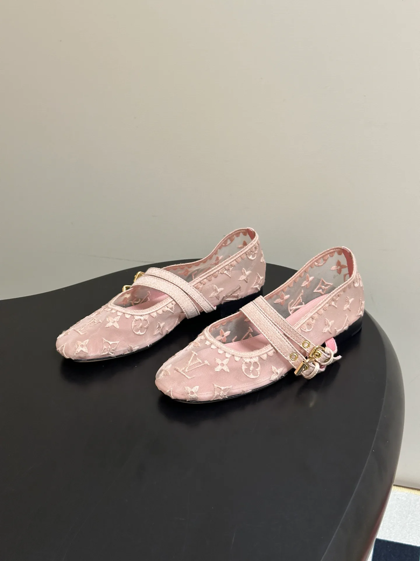 Балетки Женские Louis Vuitton 18340938
