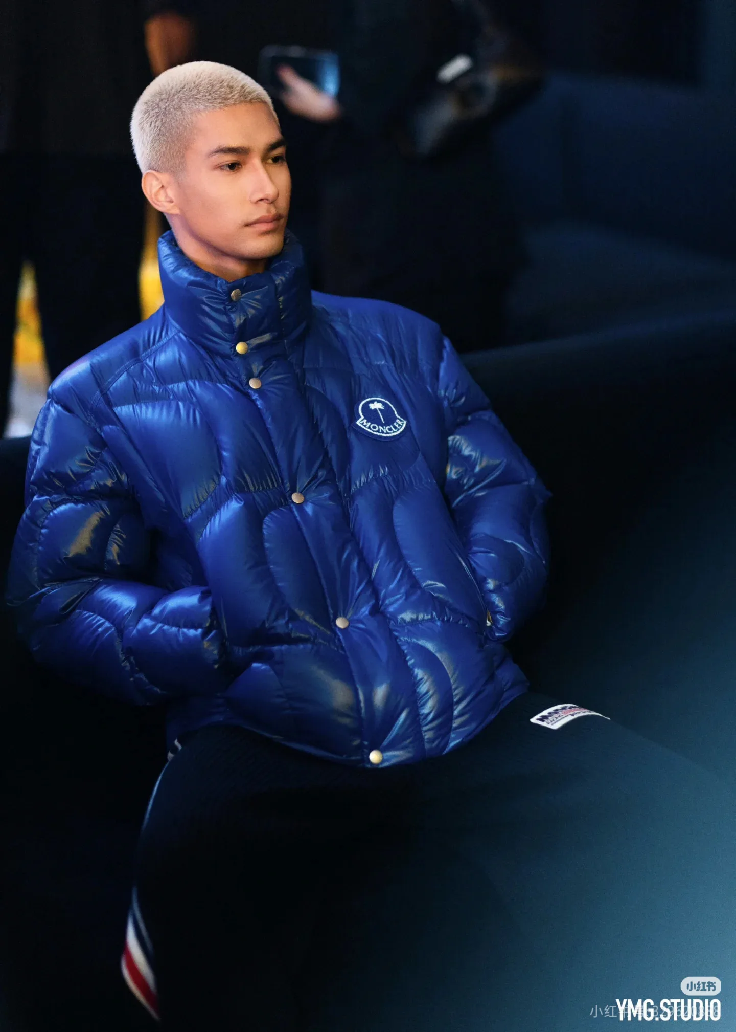 Куртки И Пуховики Женские Moncler 18044436