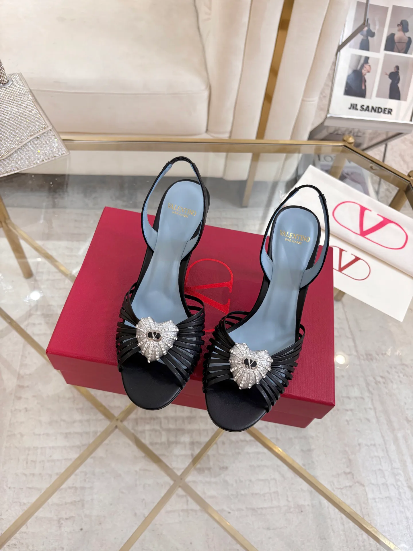 Босоножки Женские Valentino 18135279