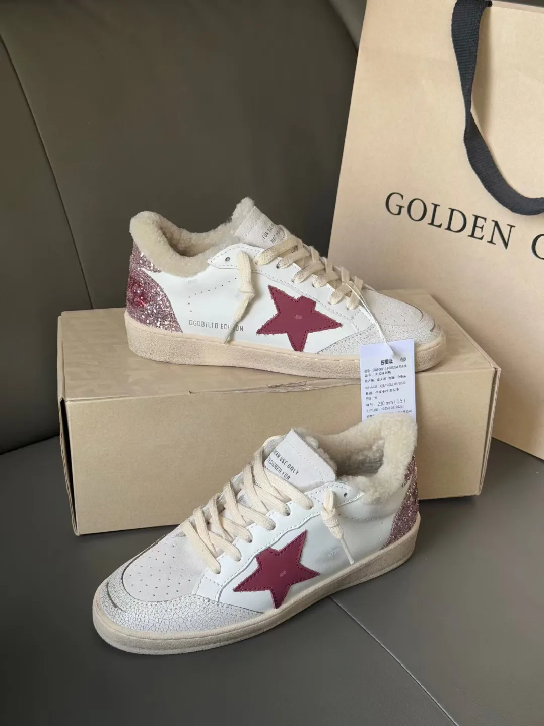 Кроссовки Женские Golden Goose 19501075