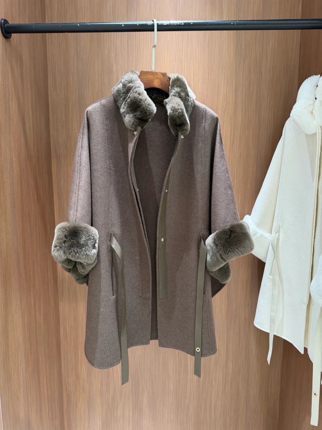 Пальто Женские Loro Piana 19227043