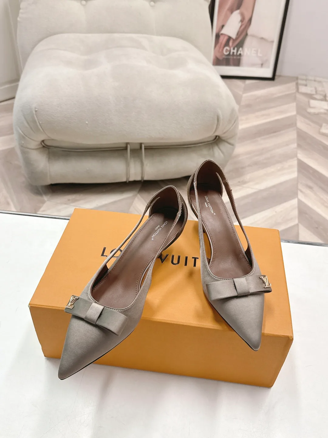 Туфли Женские Louis Vuitton 17578120