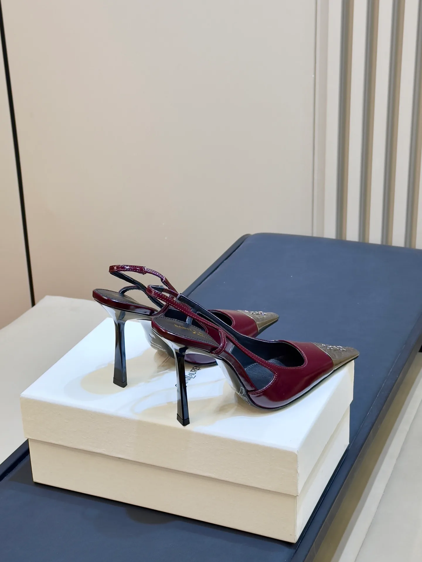 Туфли Женские Saint Laurent 18073502