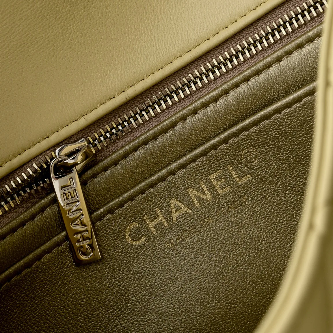 Классические Сумки Женские Chanel 18148077