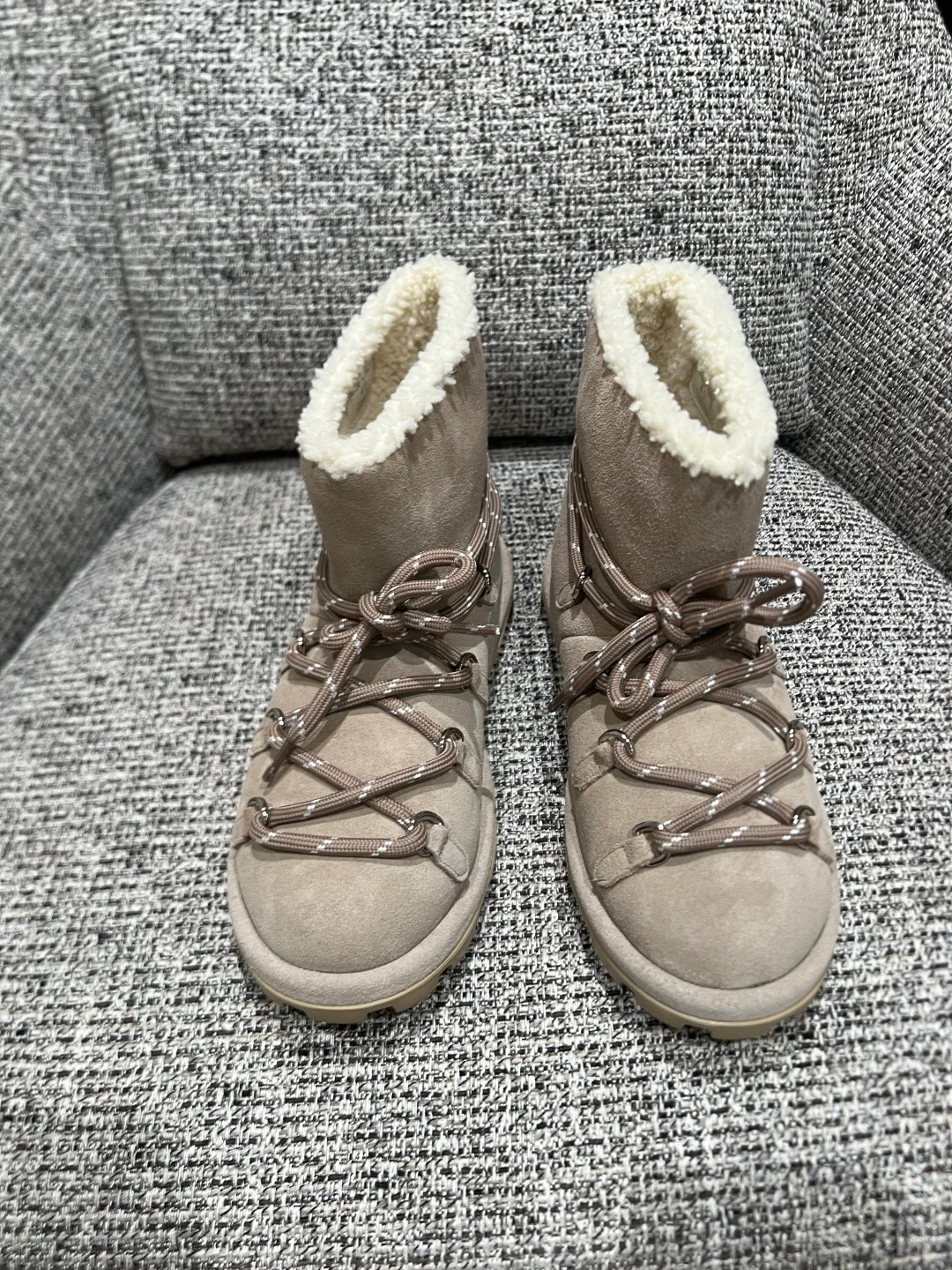 Угги Женские Miu Miu 18592417
