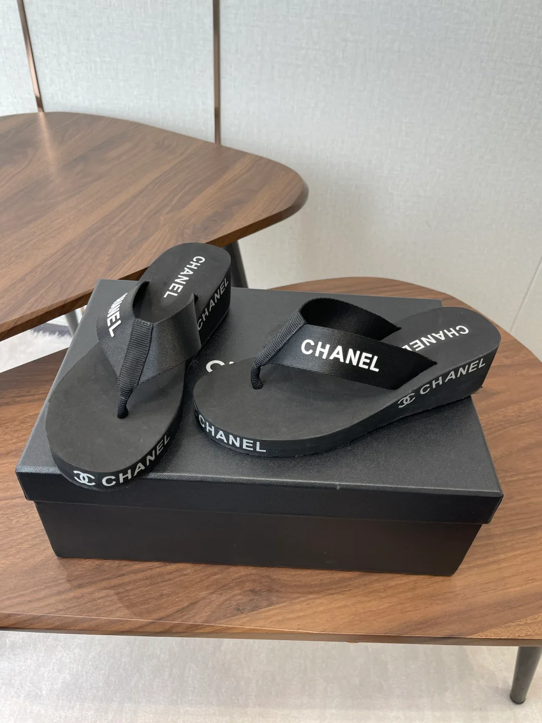 Шлепанцы Женские Chanel 11350611