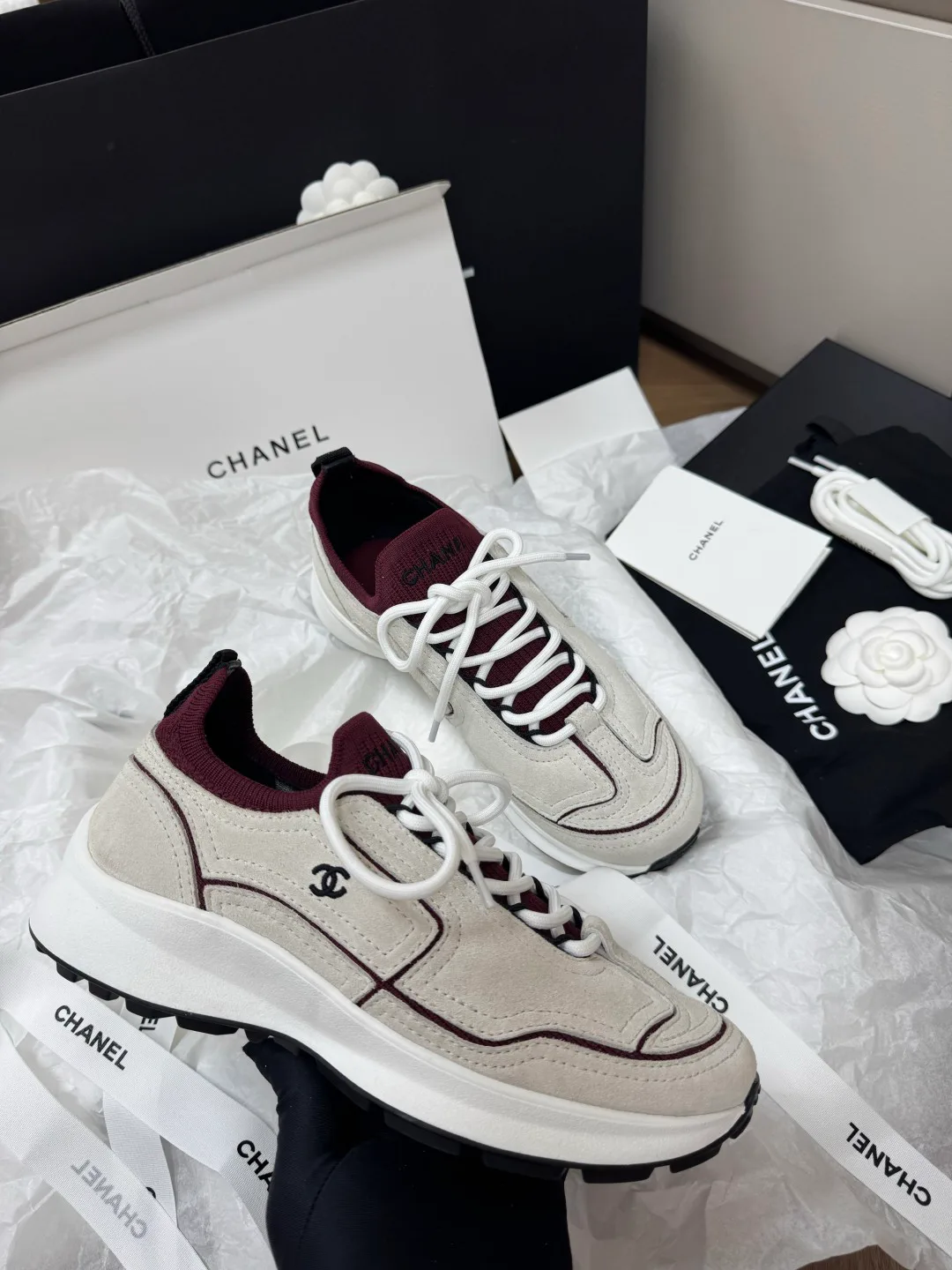 Кроссовки Женские Chanel 17418279