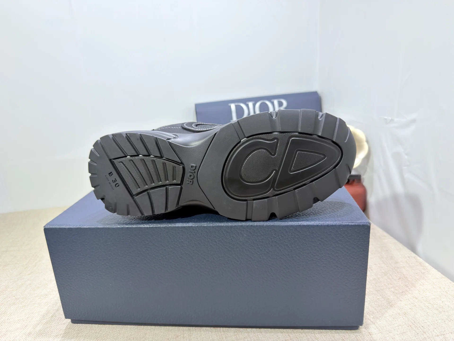 Кроссовки Мужские Christian Dior 18666769