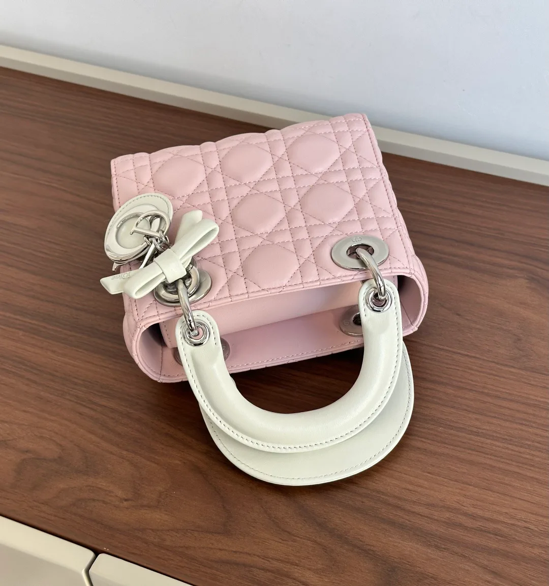 Классические Сумки Женские Christian Dior 18052780