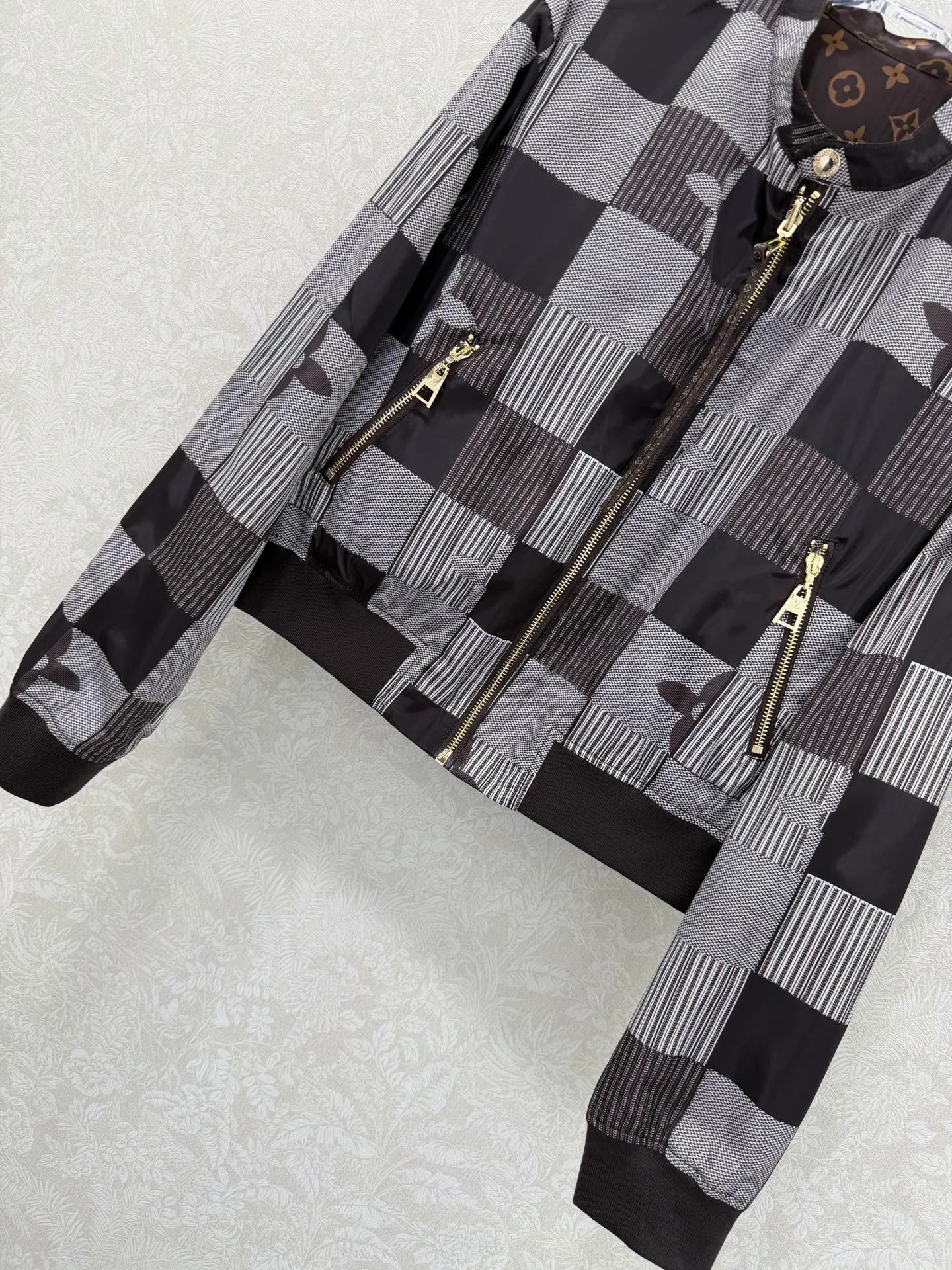 Куртки И Пуховики Мужские Louis Vuitton 9669902