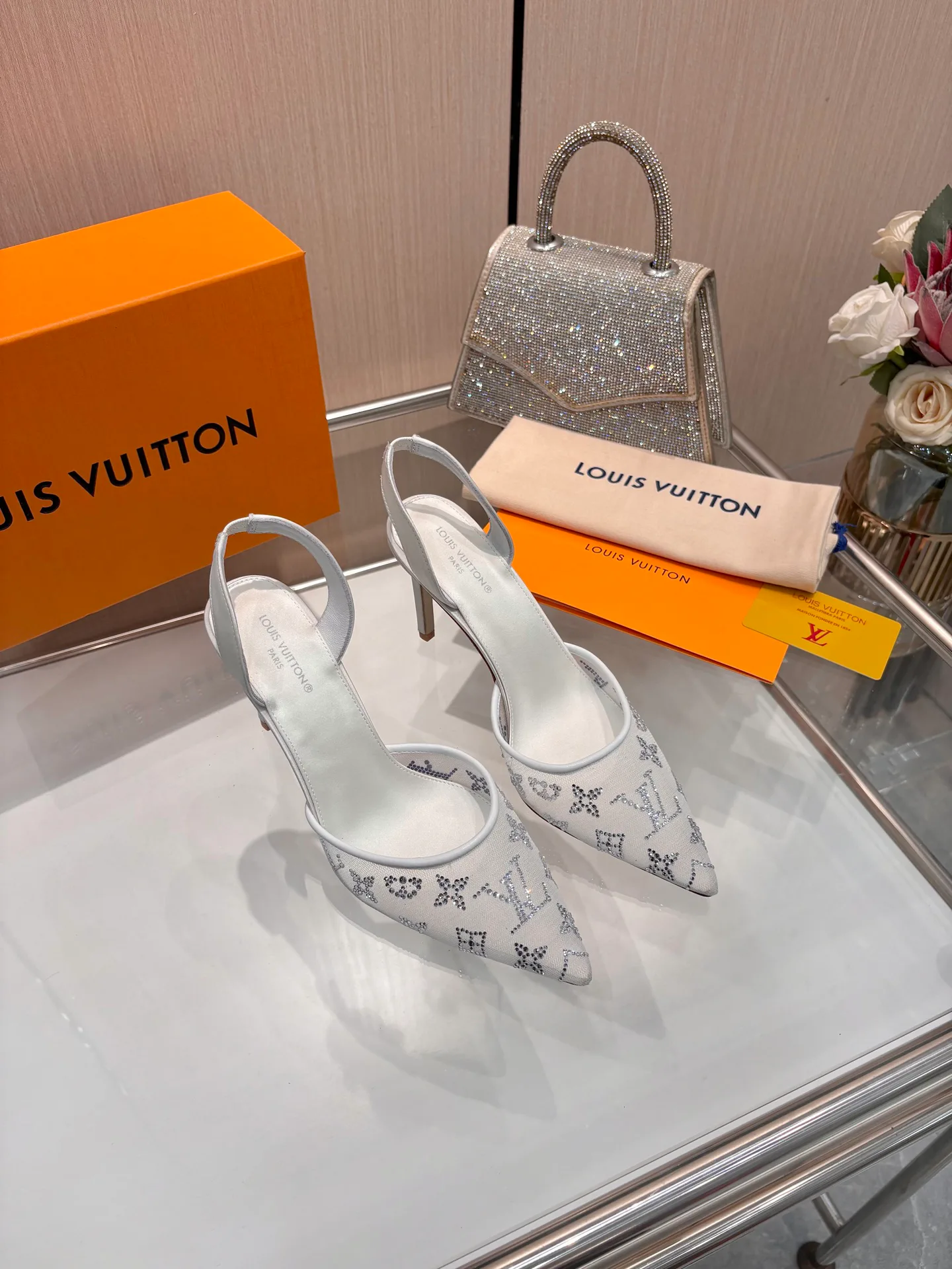 Босоножки Женские Louis Vuitton 18740732