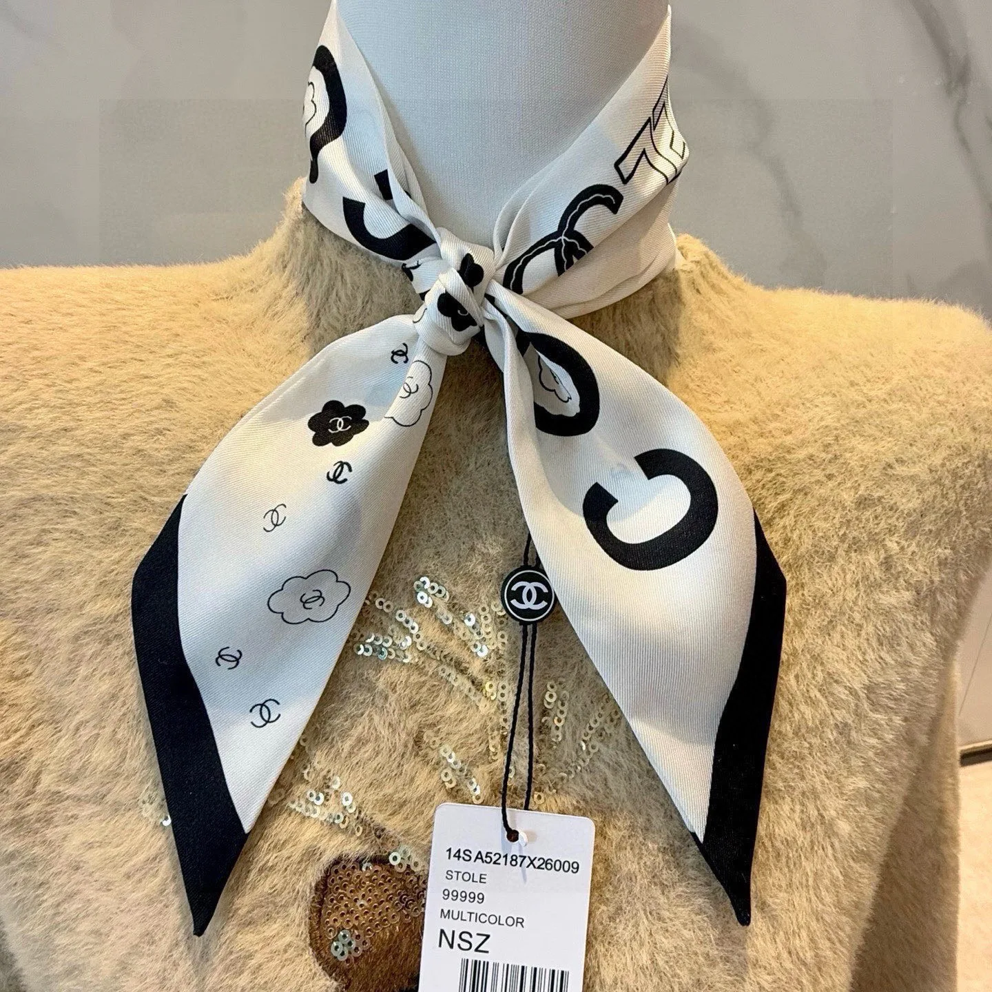 Платки Chanel 11568156
