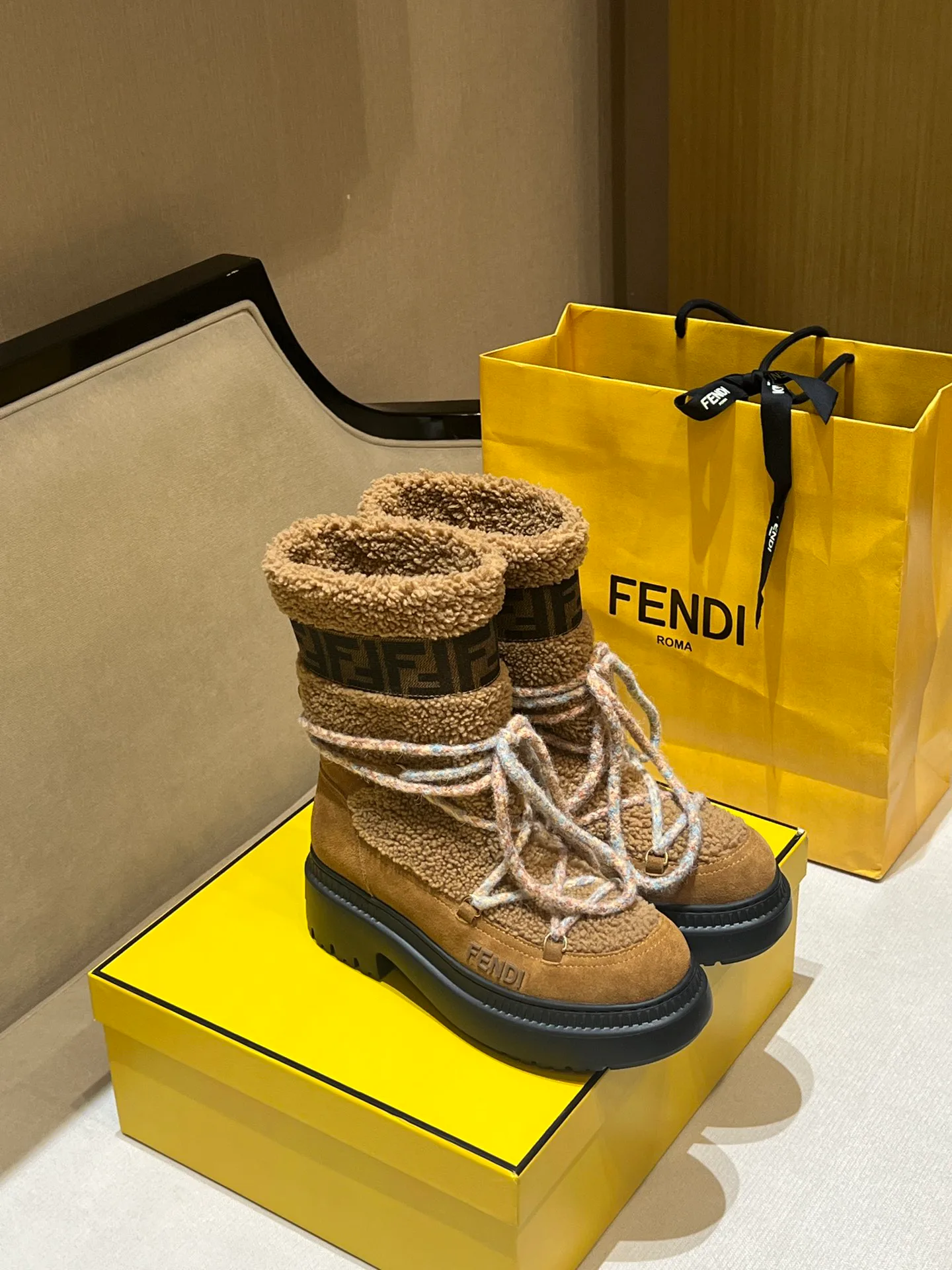 Угги Женские Fendi 1408716