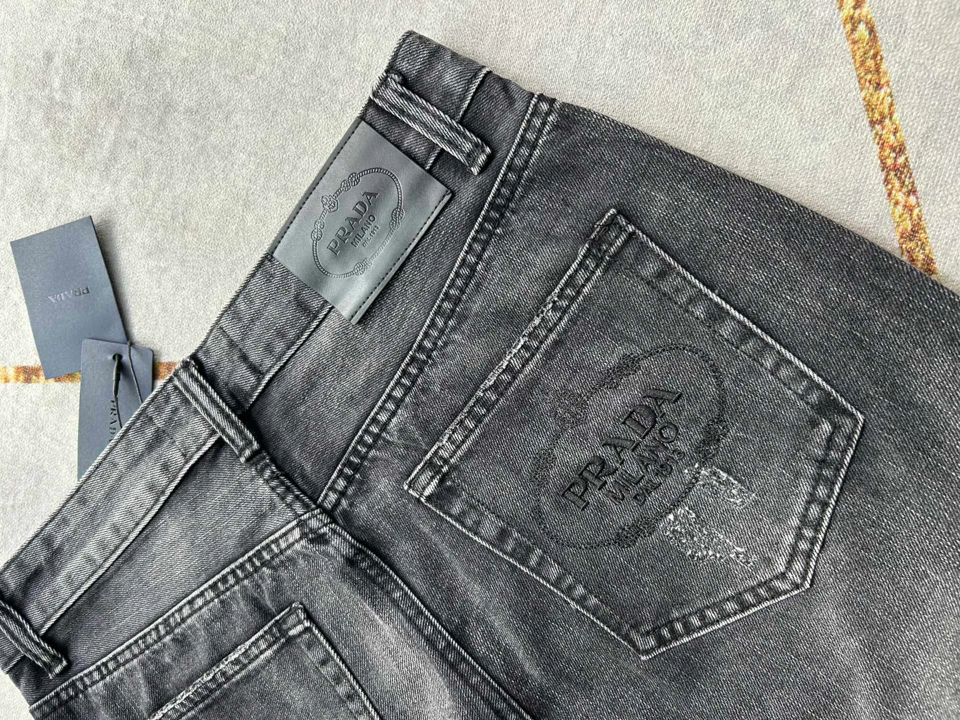 Джинсы Женские Prada 10658016