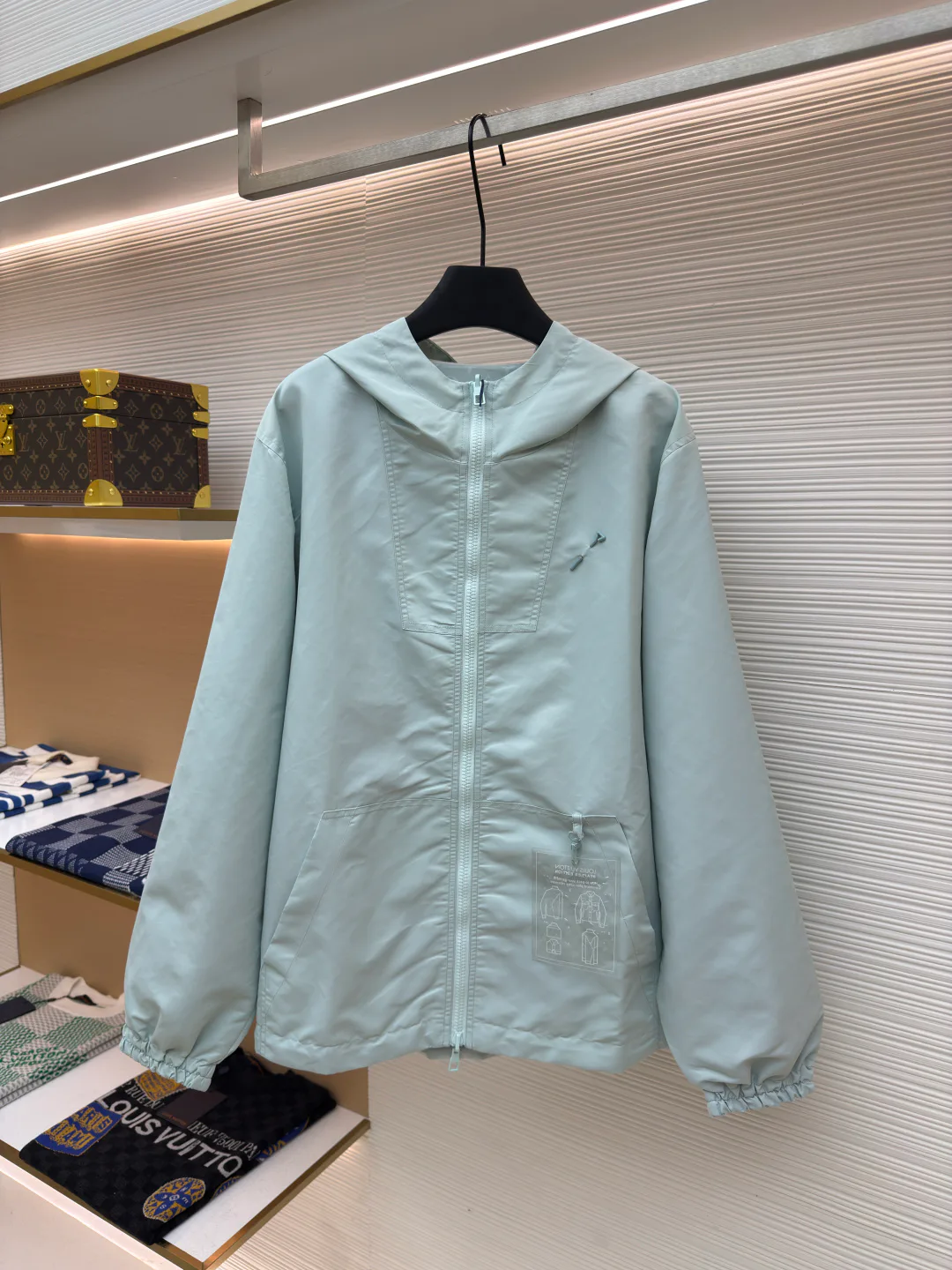 Куртки И Пуховики Мужские Louis Vuitton 9693475