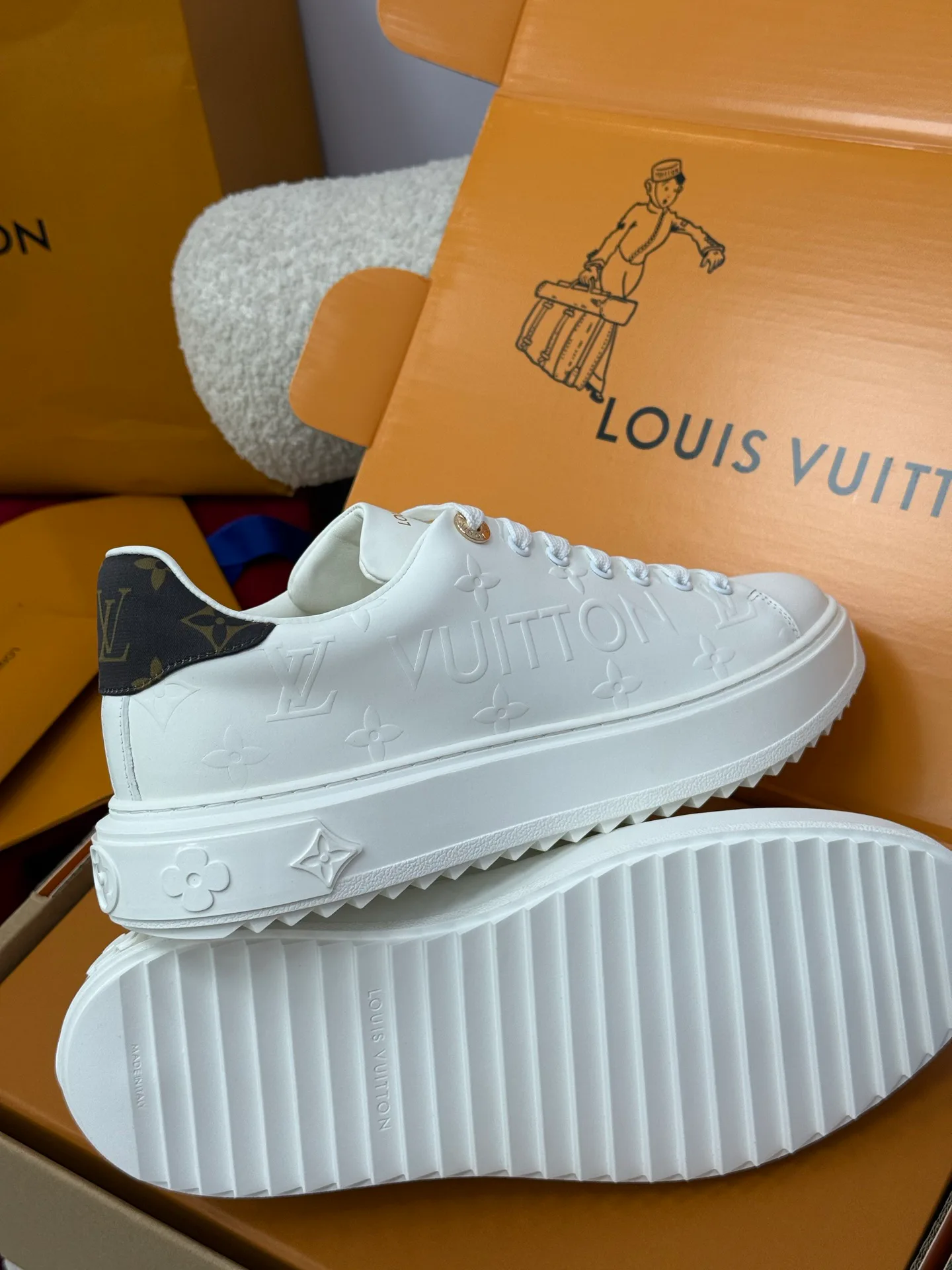 Кроссовки Женские Louis Vuitton 661277