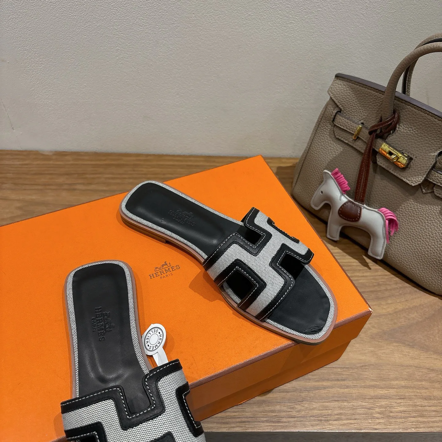 Шлепанцы Женские Hermes 873857