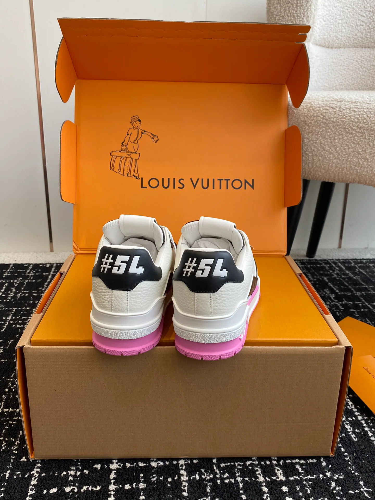 Кроссовки Женские Louis Vuitton 5595102