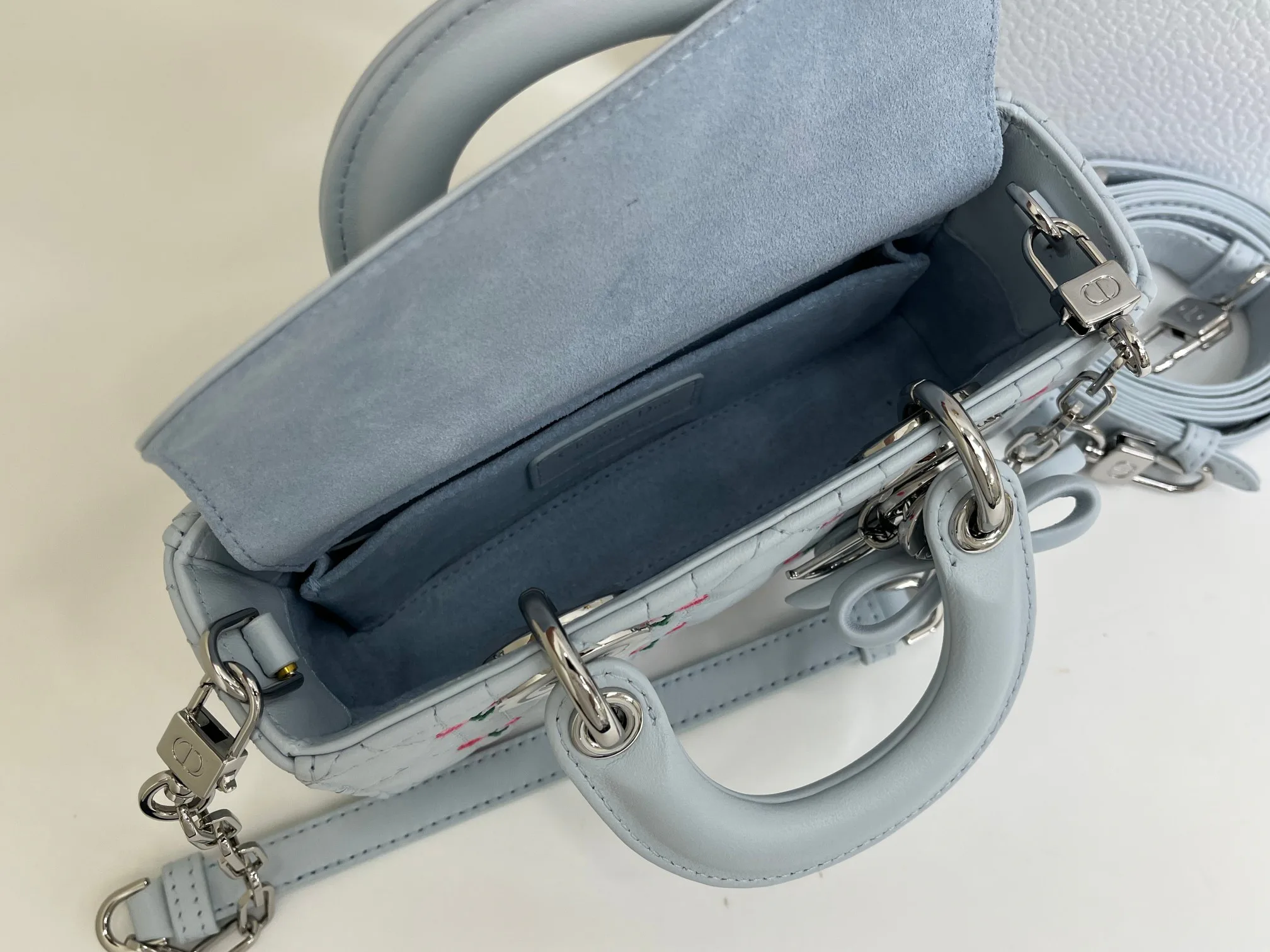 Классические Сумки Женские Christian Dior 17407047