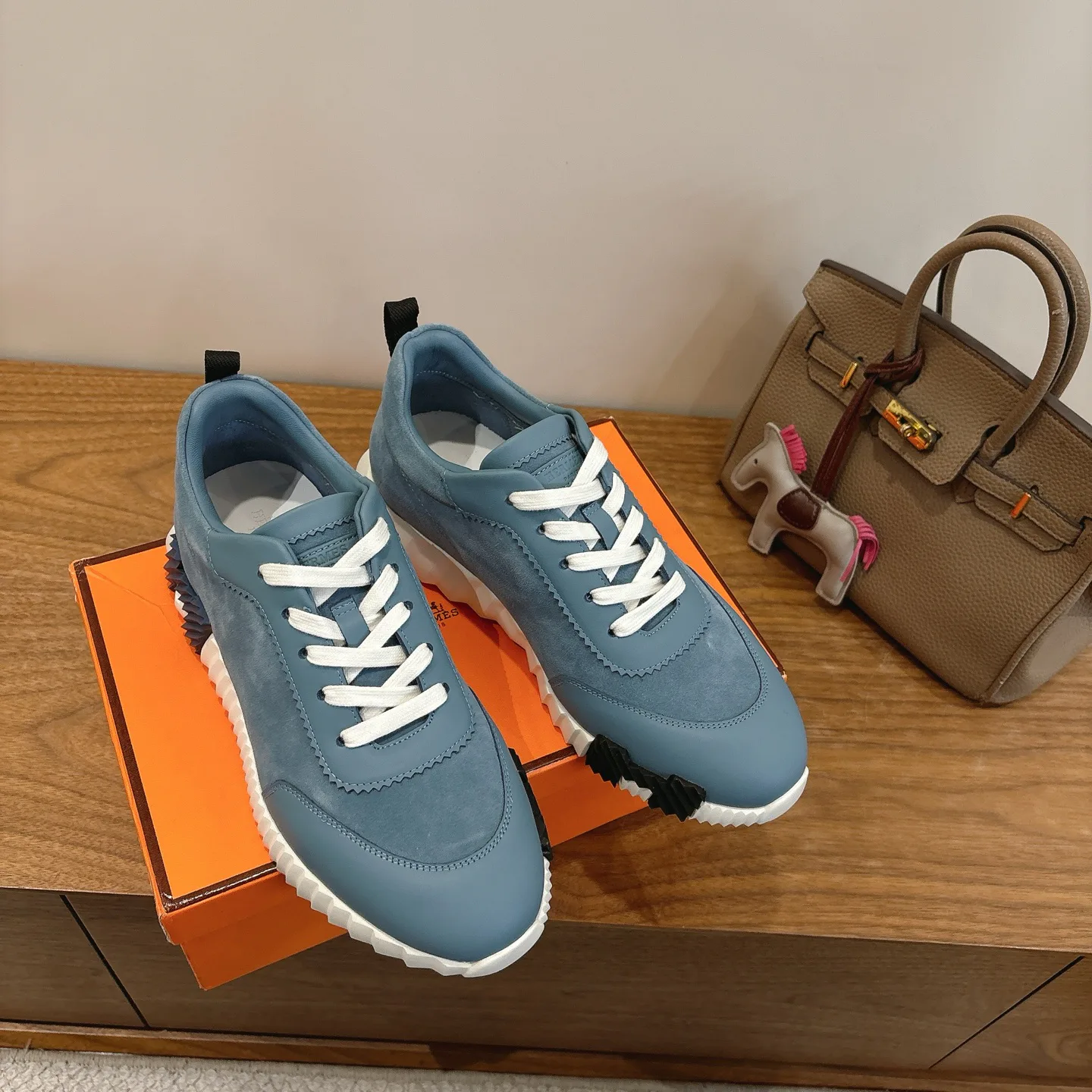 Кроссовки Женские Hermes 9914970