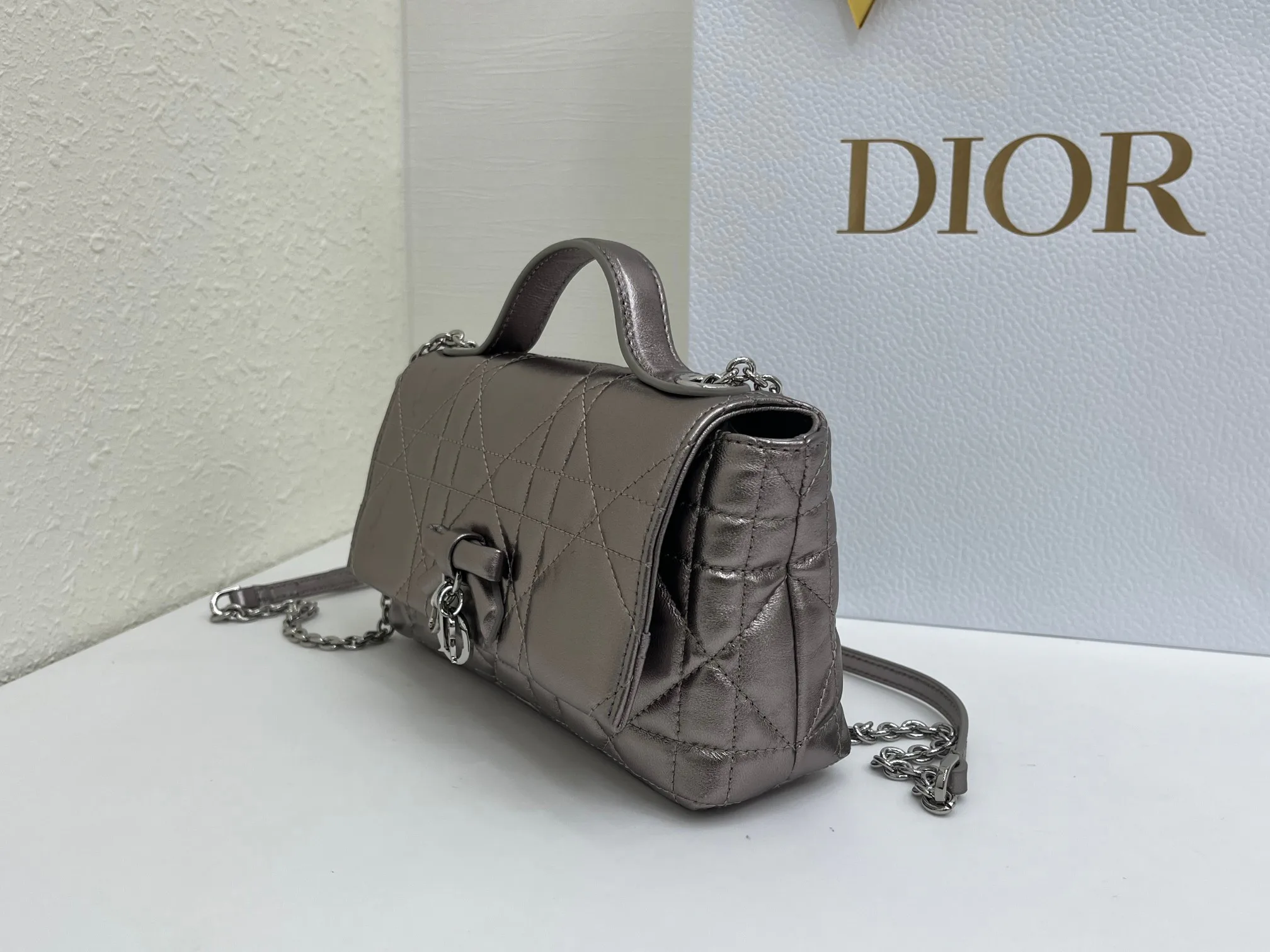 Классические Сумки Женские Christian Dior 17463894