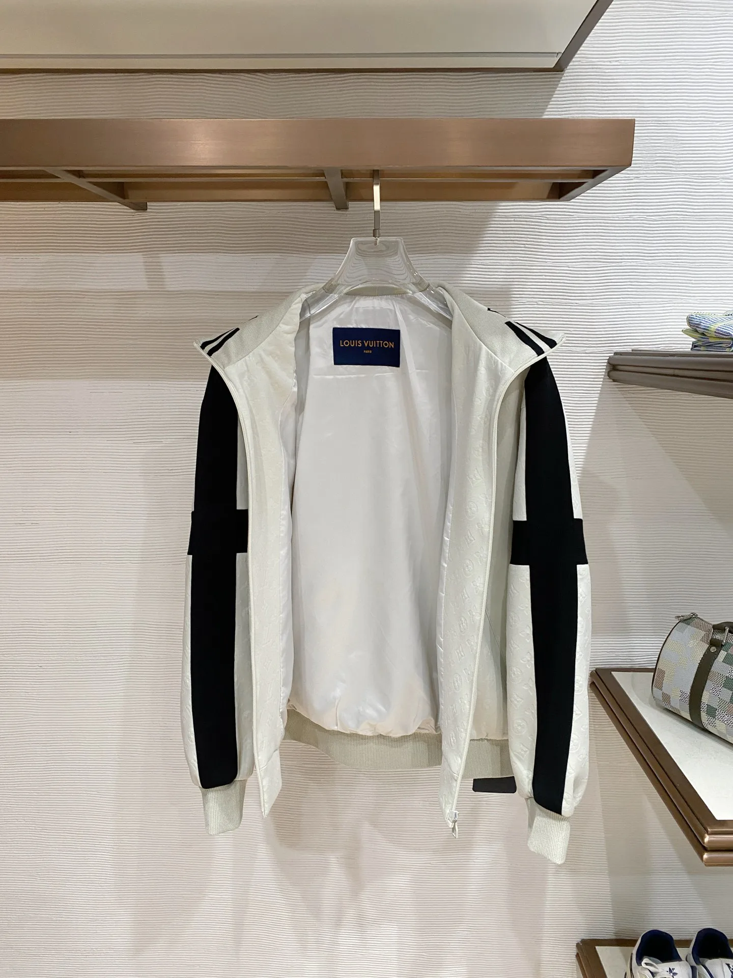 Куртки И Пуховики Мужские Louis Vuitton 11504047