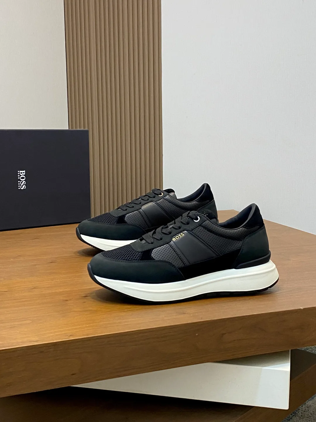 Кроссовки Мужские Hugo Boss 105556