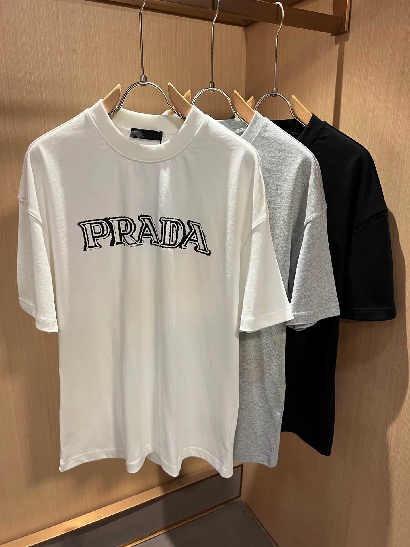 Футболки Женские Prada 11952798
