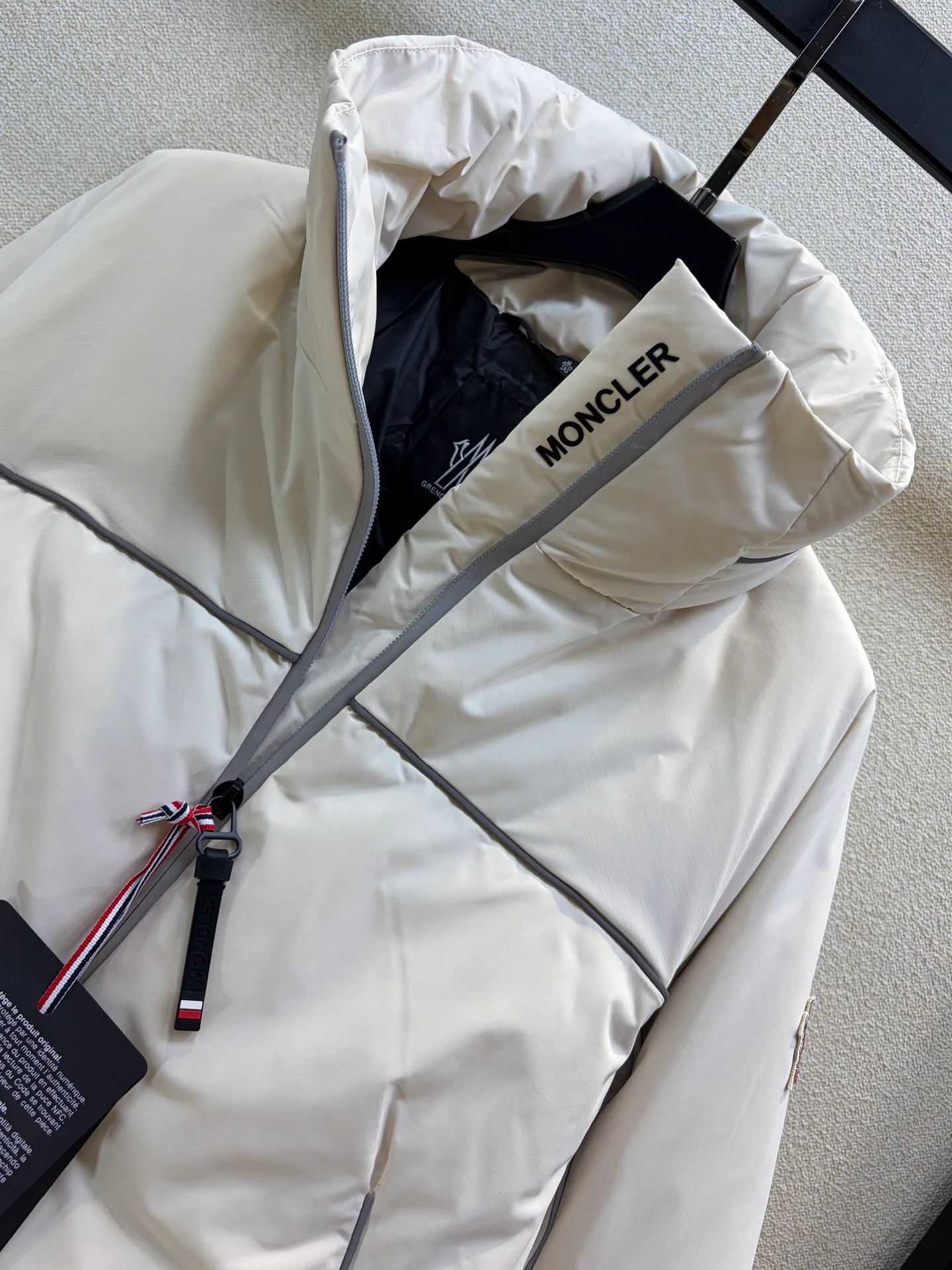 Куртки И Пуховики Женские Moncler 18252928