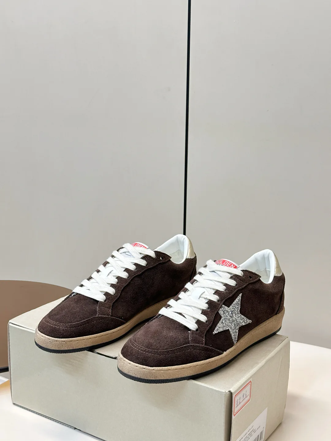Кроссовки Женские Golden Goose 19501582