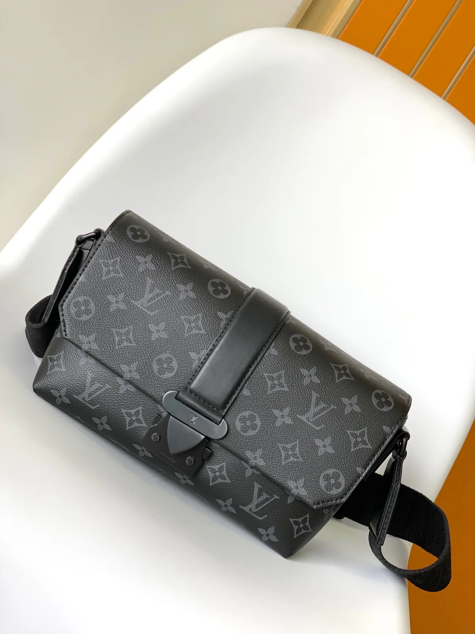 Сумки На Ремне Женские Louis Vuitton 369587