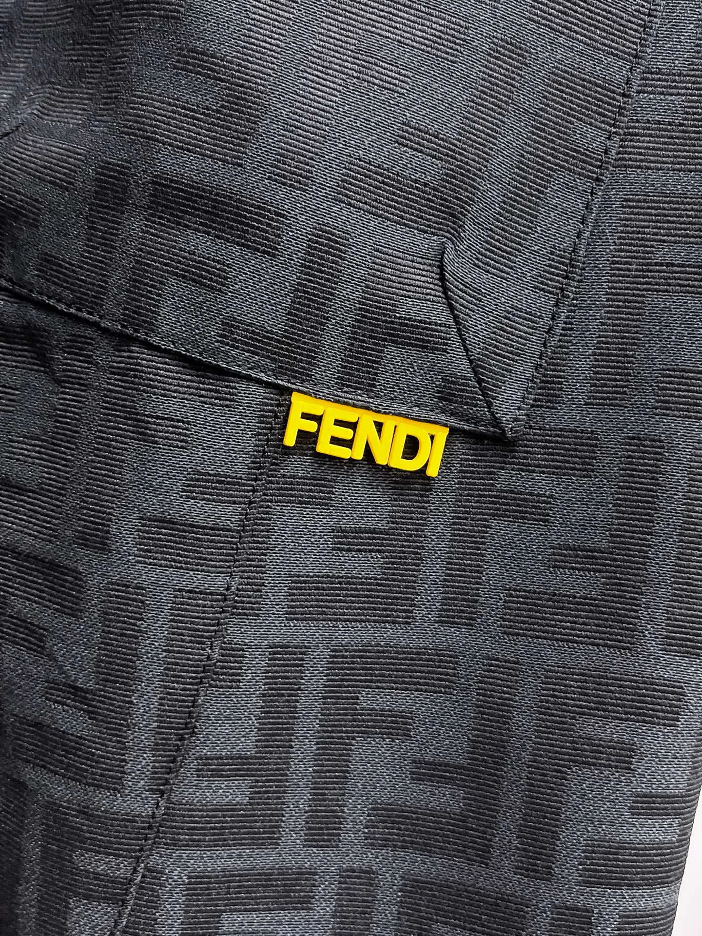 Шорты Мужские Fendi 13417586