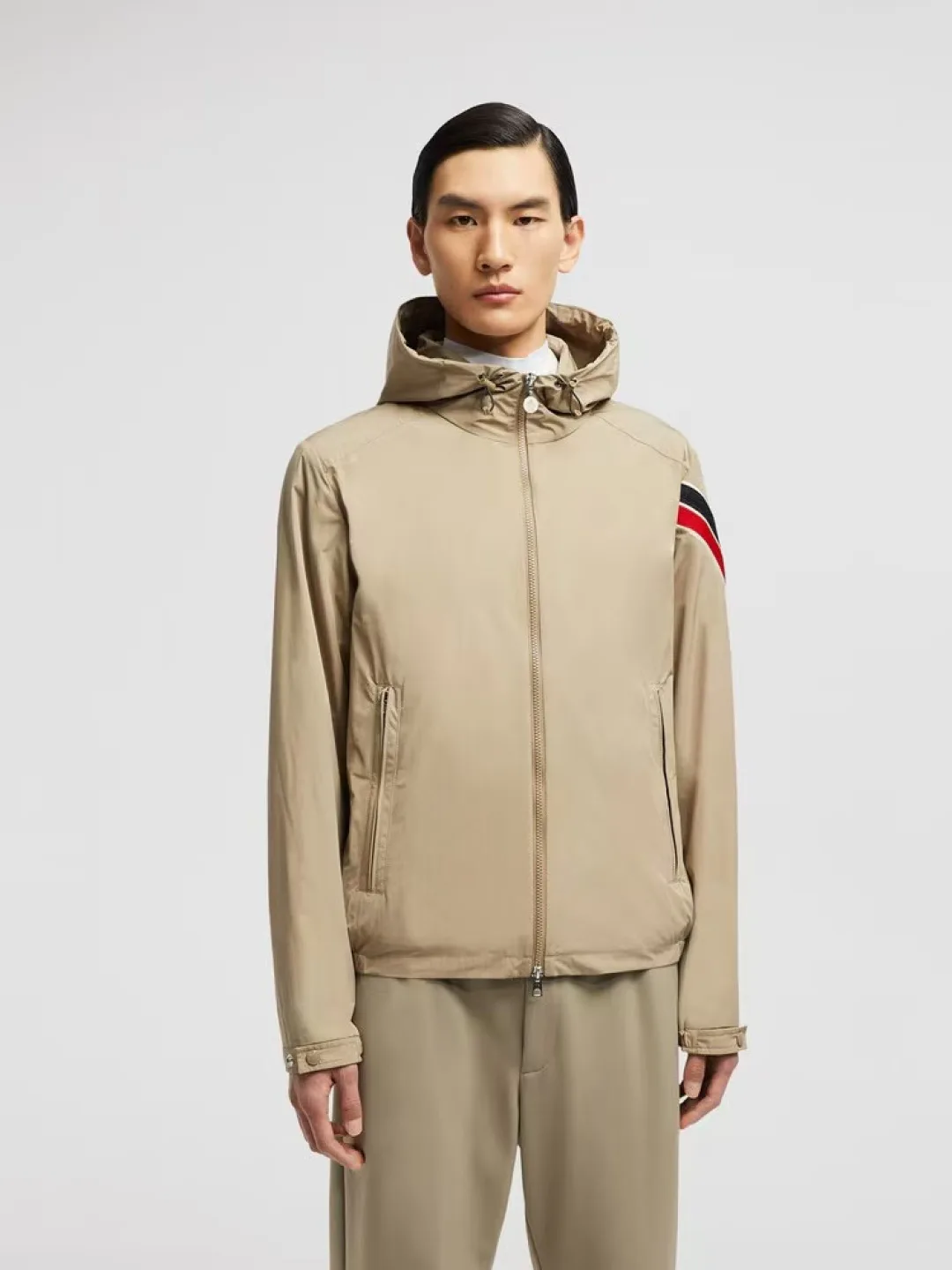 Куртки И Пуховики Мужские Moncler 11763334