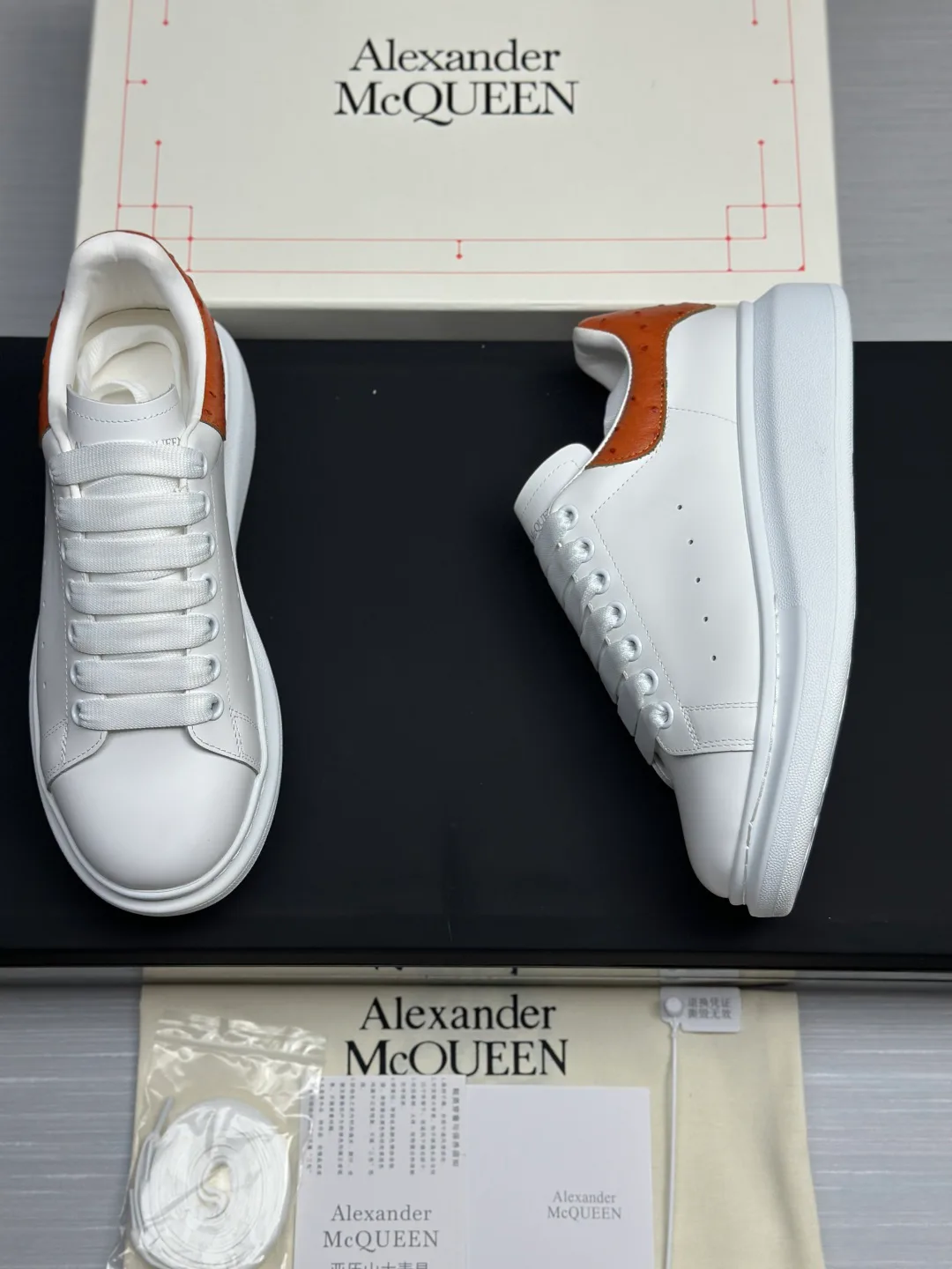 Кроссовки Женские Alexander Mcqueen 18677580
