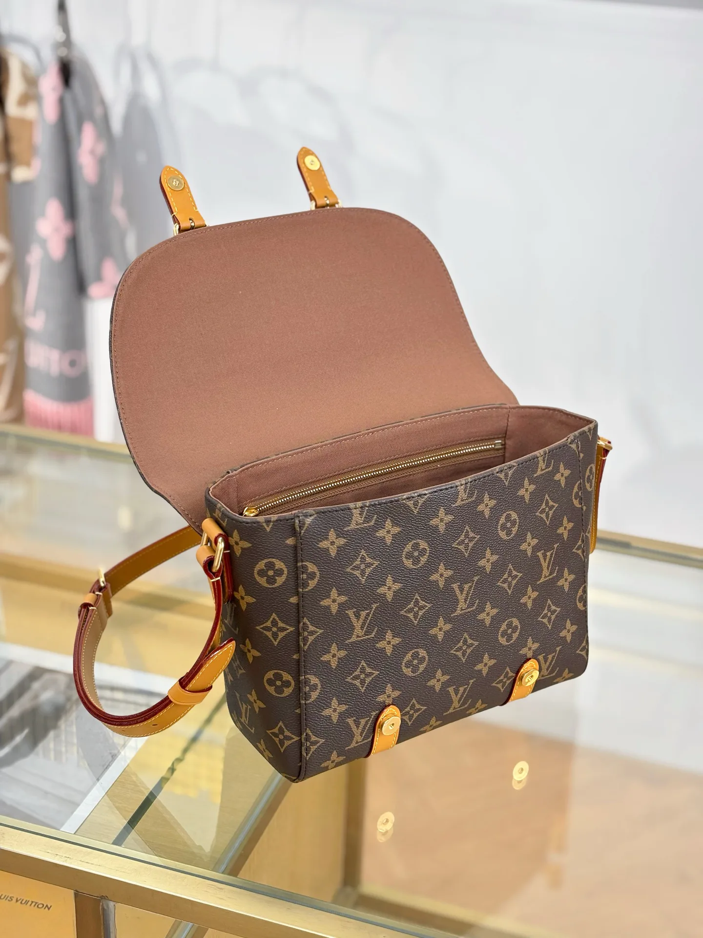 Классические Сумки Женские Louis Vuitton 17979871