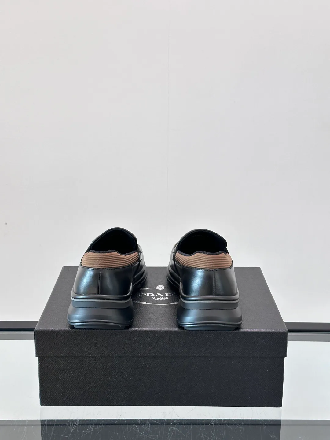 Лоферы И Туфли Мужские Prada 48044