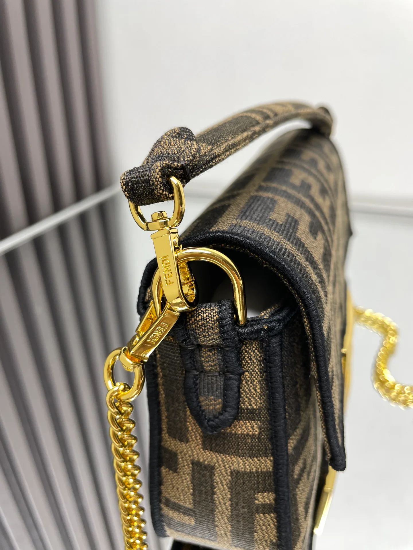 Классические Сумки Женские Fendi 13546254