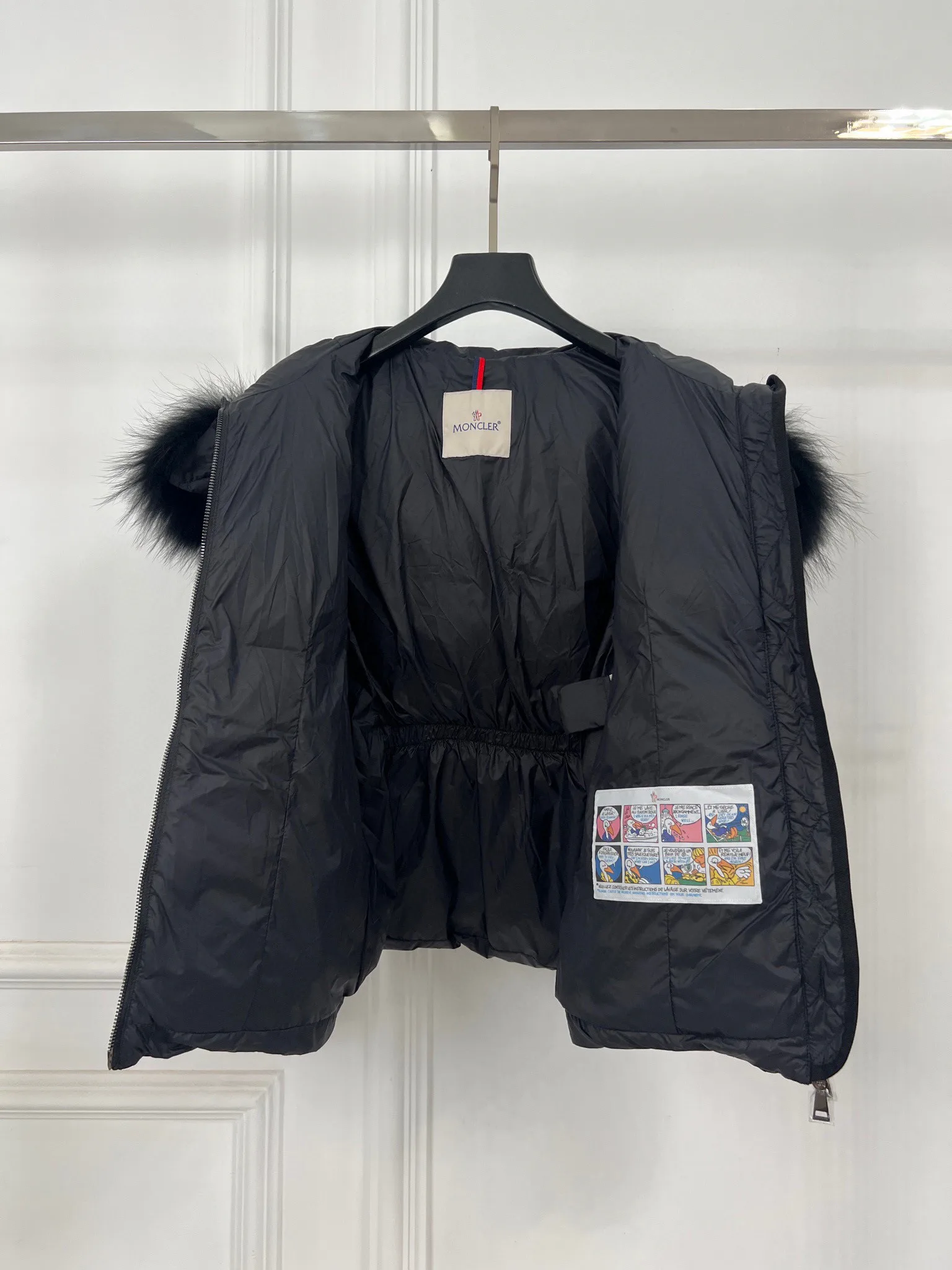 Куртки И Пуховики Женские Moncler 18416116
