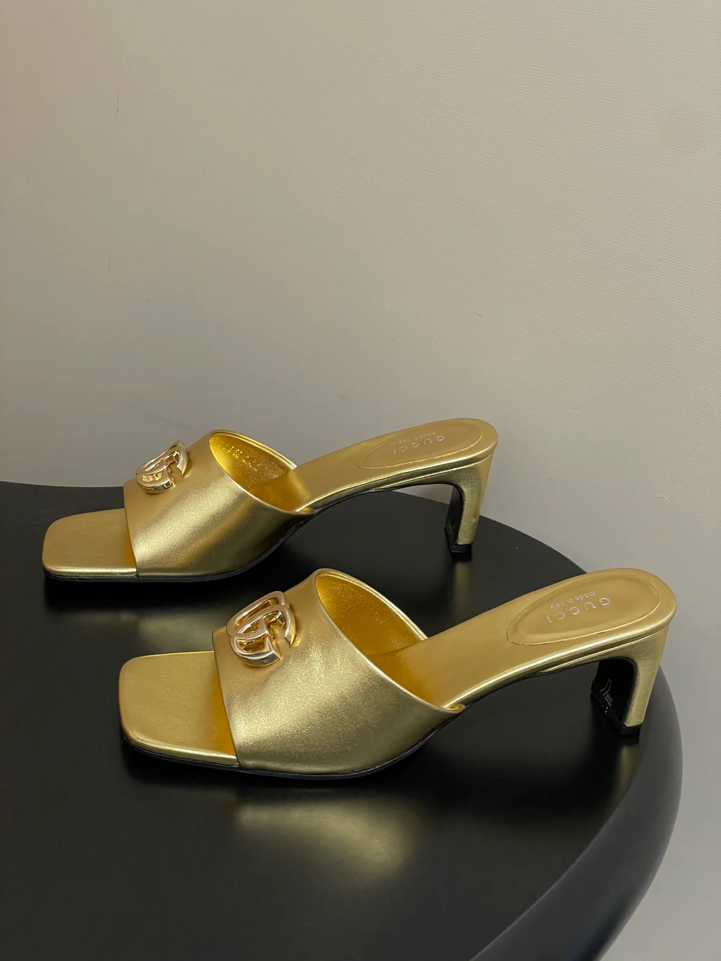 Сандалии Женские Gucci 10395327