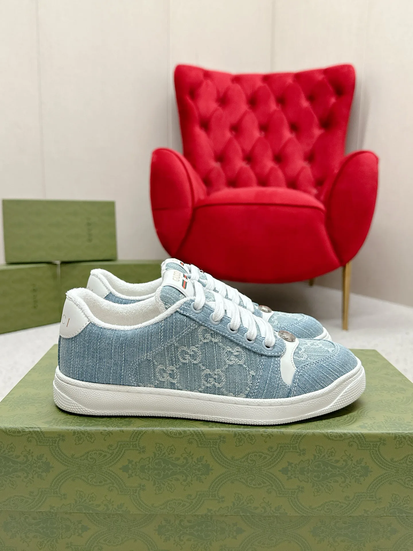 Кроссовки Женские Gucci 4784222
