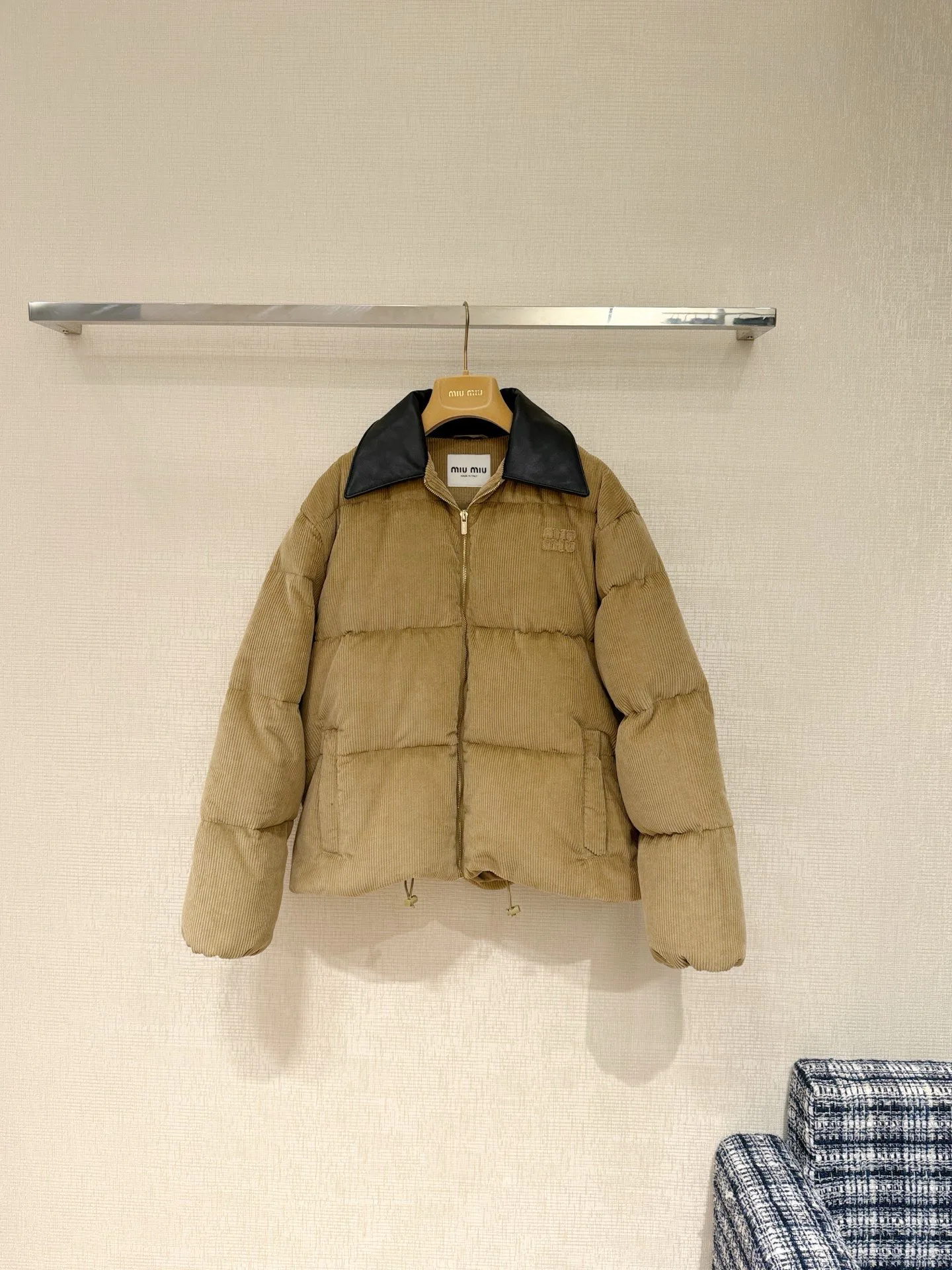 Куртки И Пуховики Женские Miu Miu 201023