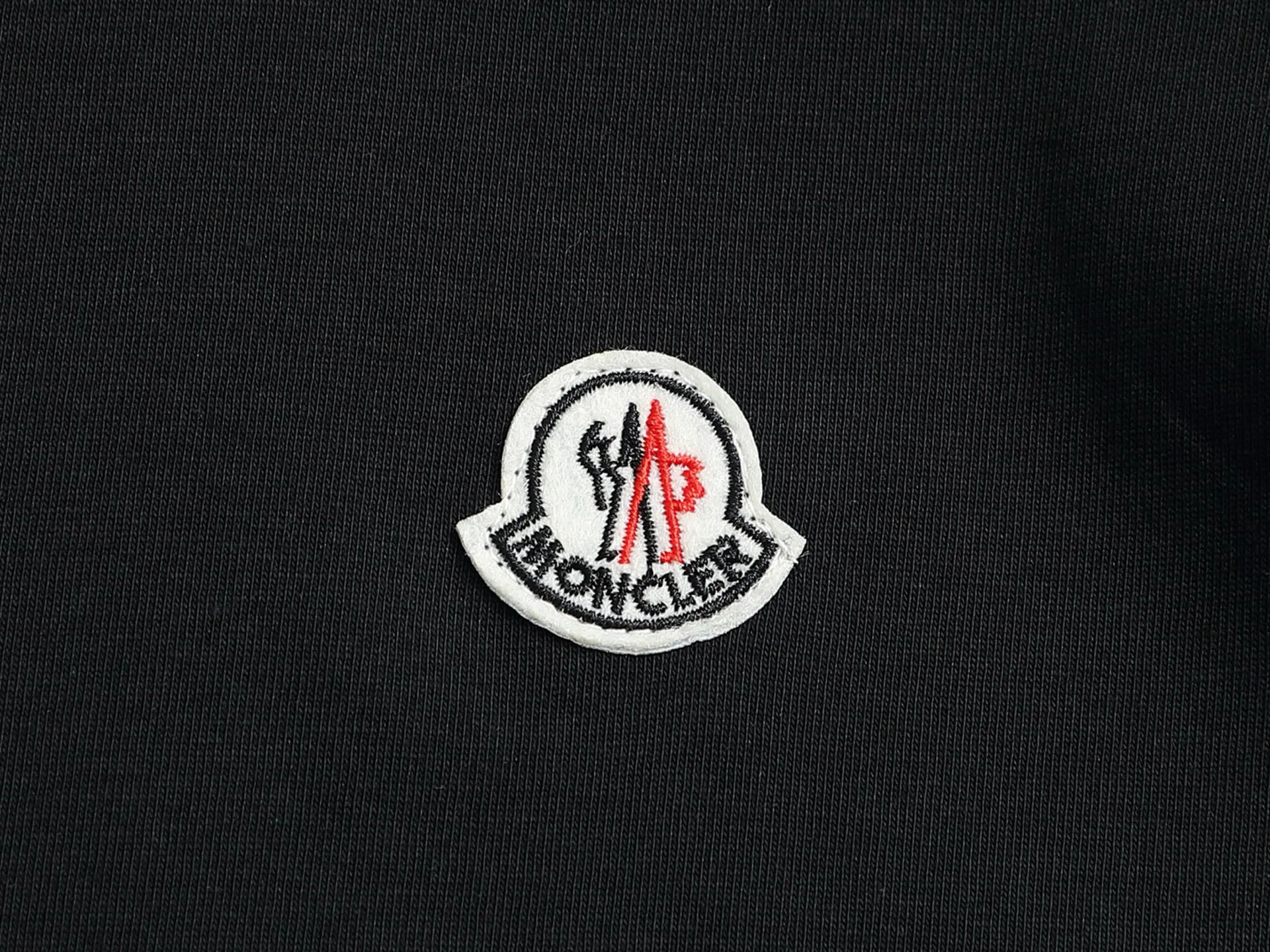 Футболки Женские Moncler 1617506