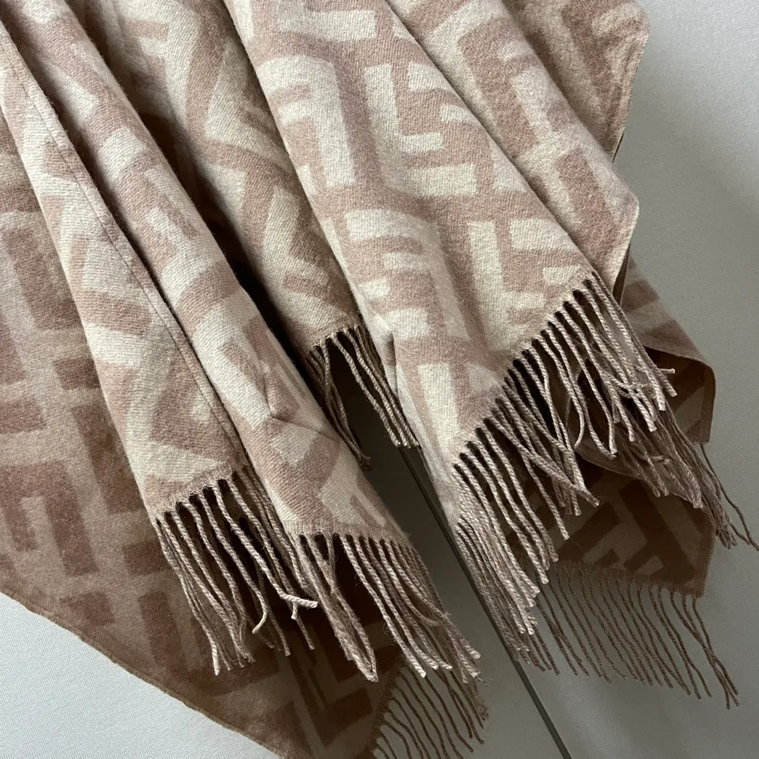 Пальто Женские Fendi 18979710
