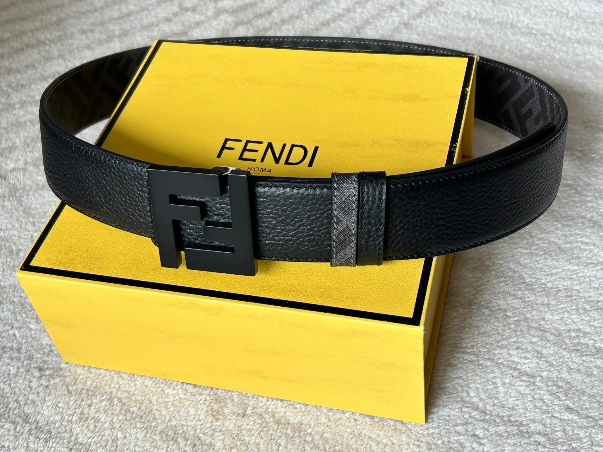 Ремни Fendi 11704488
